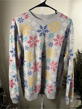 S206. Blair colorful Snowflake Sweatshirt women’s medium
